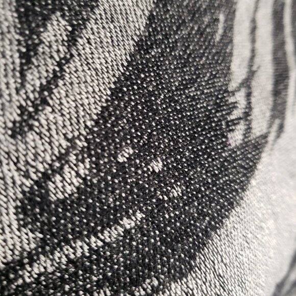 Soft + Cozy Lululemon Black Grey Long Scarf w Fringe - Picture 3 of 9